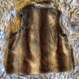 Fur vest